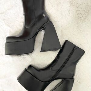 Naked Wolfe Jane black leather chunky heel boots NWT size 37